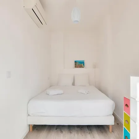 Le Petit Fleury - Balcony, Calm In Appartement *