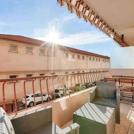 Le Petit Fleury - Balcony, Calm In 公寓