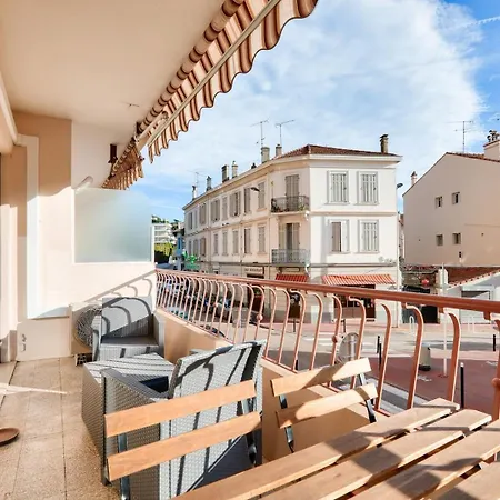 Le Petit Fleury - Balcony, Calm In 公寓